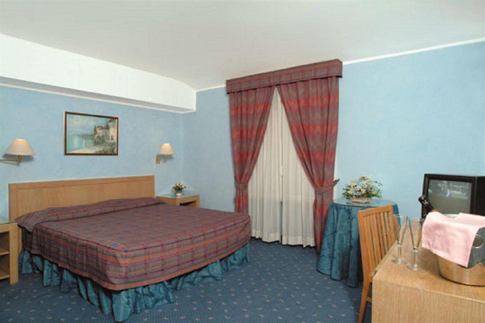 Hotel Principe Modena Exteriér fotografie